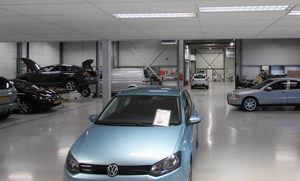 bedrijfsvloer-autogarage.jpg bedrijfsvloer-autogarage.jpg