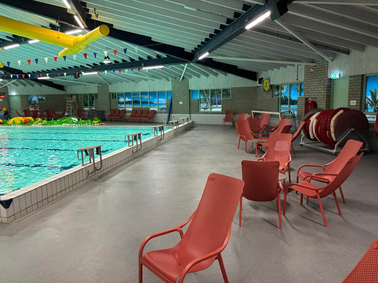 vloercoating   zwembad  , horeca en recreatie 