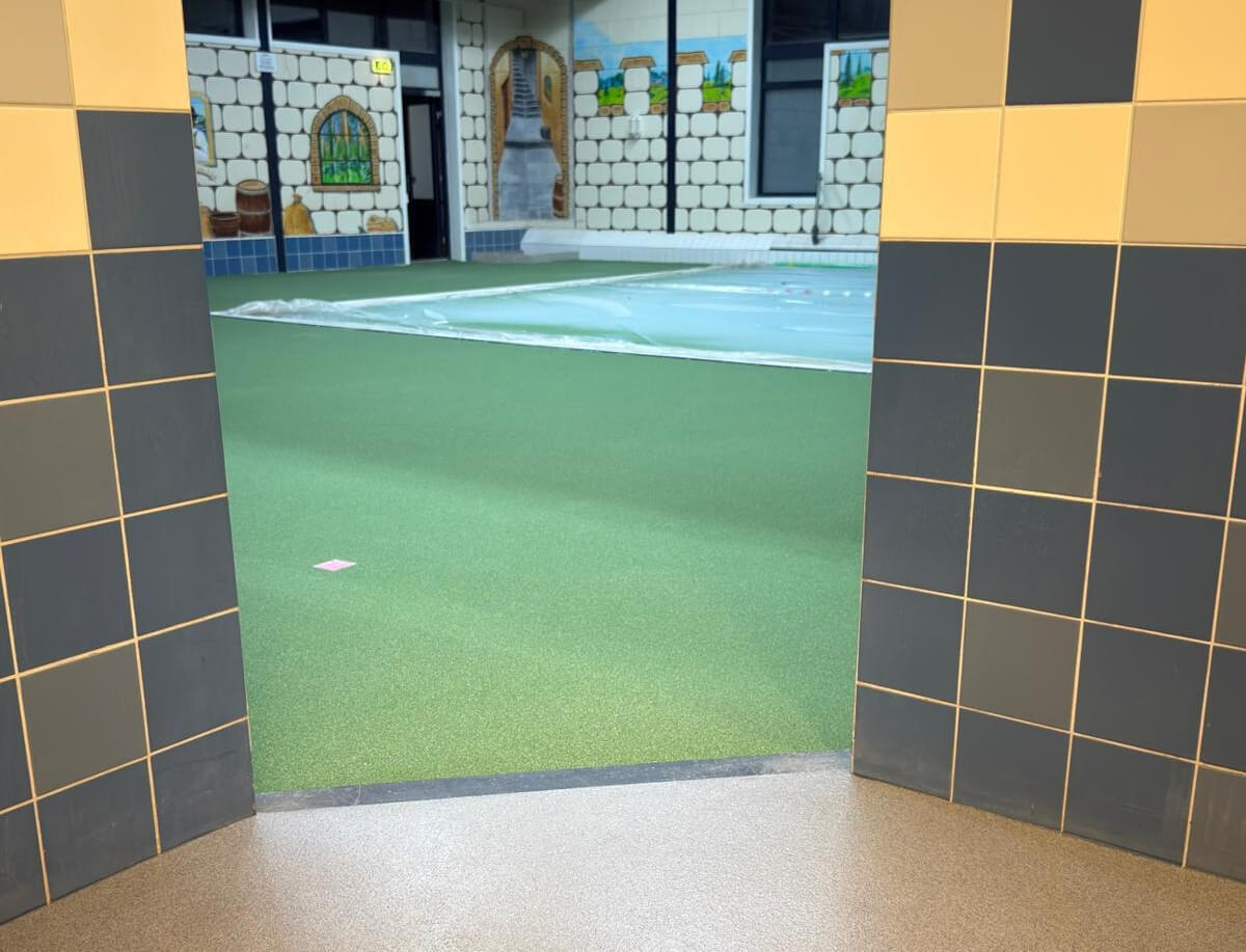 foto zwembadvloer   horeca en recreatie 